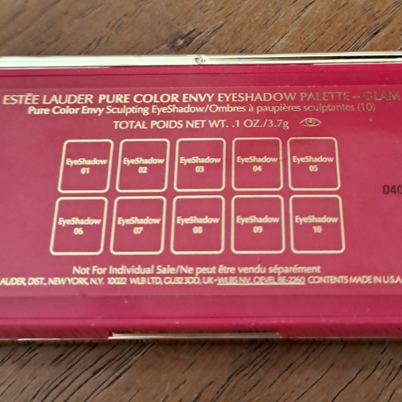 Pure Color Envy Eyeshadow Palette in Glam - Picture 2 of 5